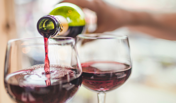 Madhur Jaffrey's Dawat is a destination for Indian wine lovers © Instants/iStock